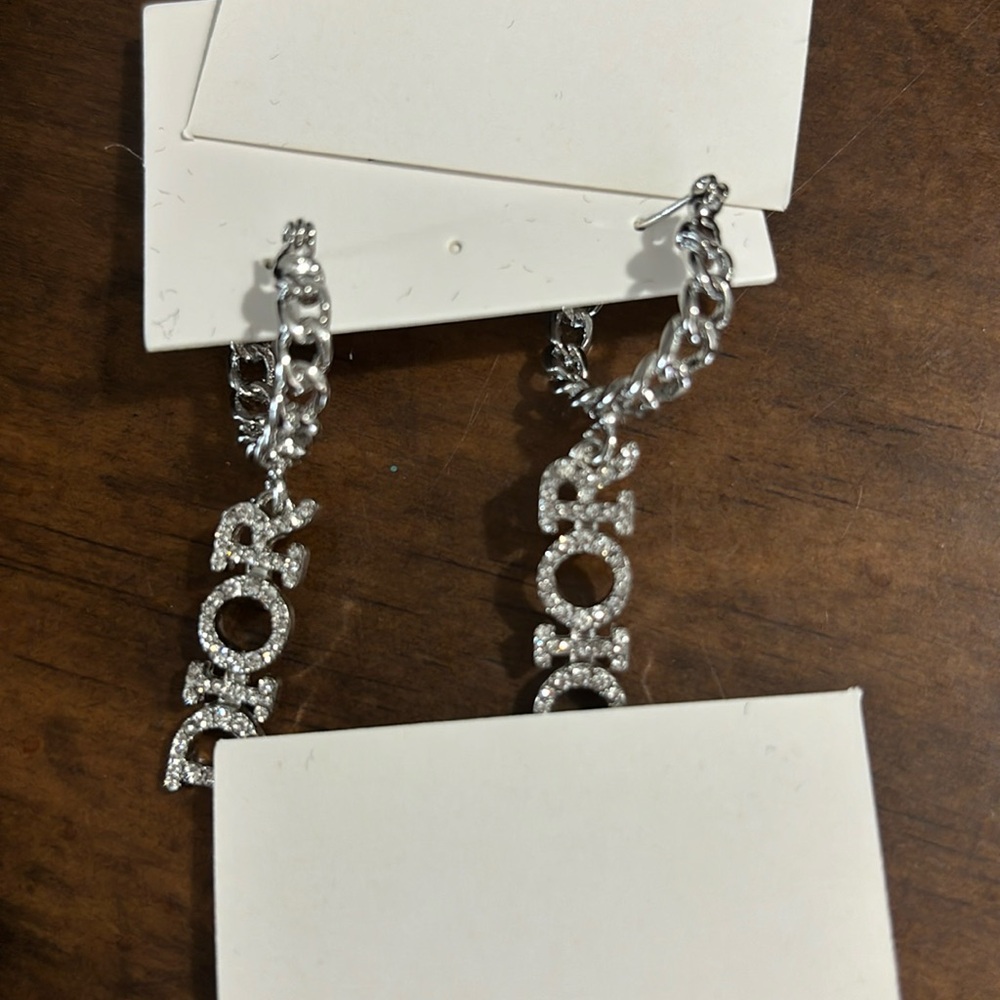 Dangle earrings